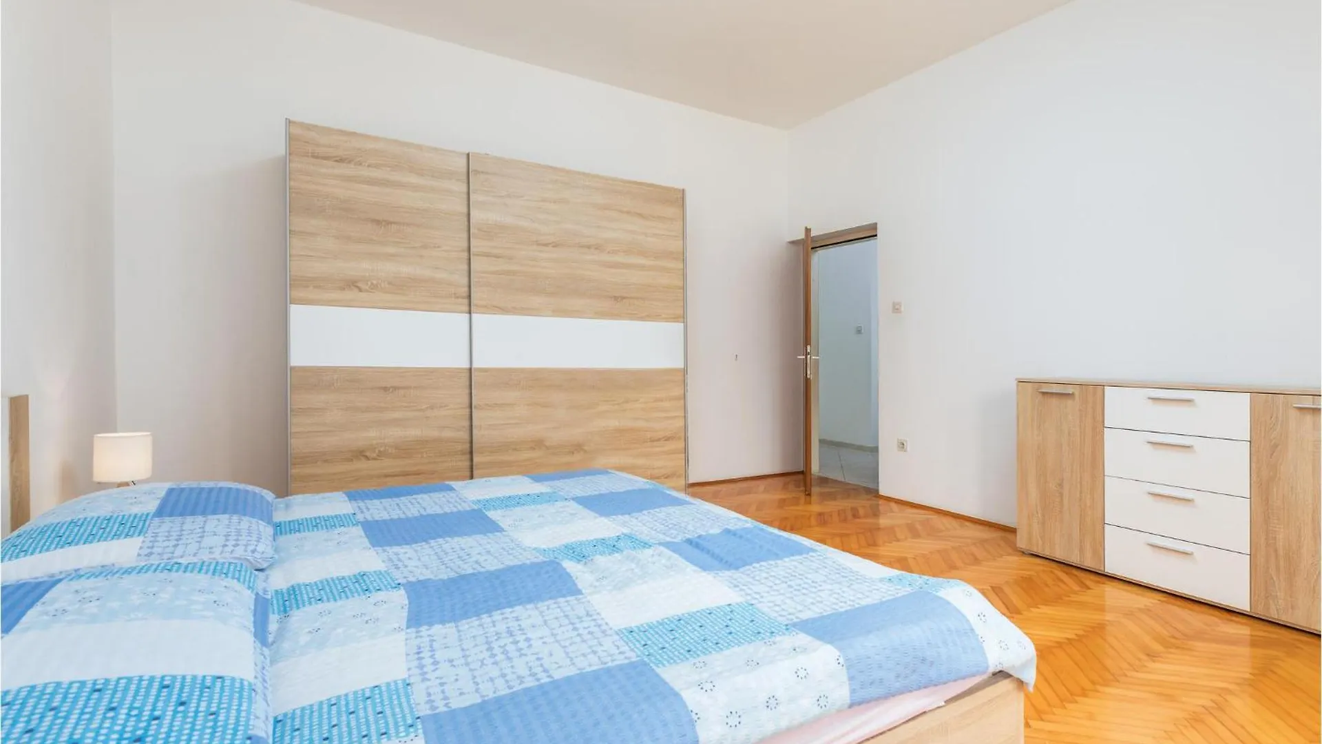 Lovely Apartment In Fazana With Kitchen